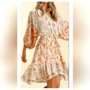 UMGEE FLROAL/PAISELY PRINT DRESS WITH BALLOON SLEEVES.